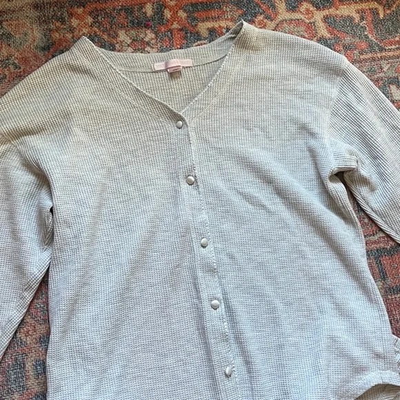 Victoria's Secret Pajamas Matching Set Waffle Knit Button Top/Jogger Lounge Set - Picture 2 of 9